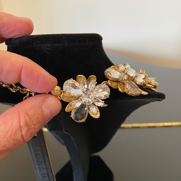 NWT luxe party authentic classic J. Crew flower bomb crystal statement necklace - Picture 9 of 17